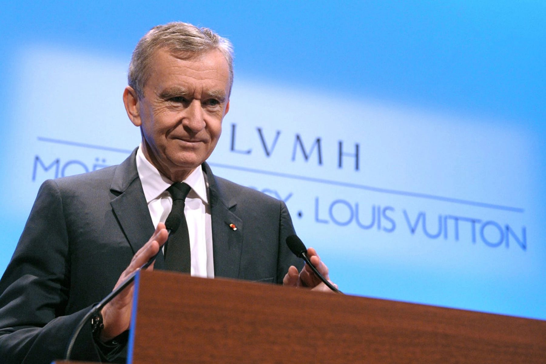 Tin vui: Ai sở hữu cổ phiếu Louis Vuitton sắp nhận về thêm 17.44% lợi nhuận!
